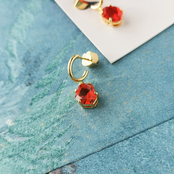 Kate Spade treasure trove gold fuchsia Huggie Earrings New w/dust bag - Picture 3 of 3